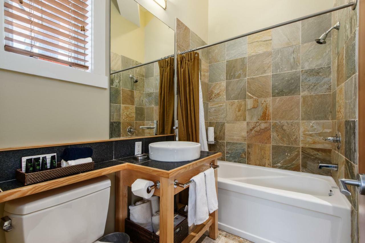 Cox Bay Beach Resort Tofino Extérieur photo